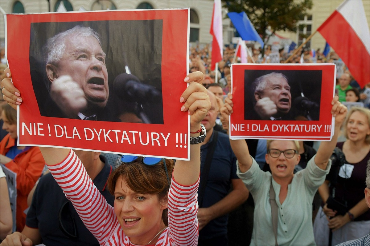Протесты в Варшаве против судебной реформы